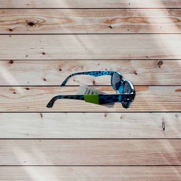 Blue leopard spot fashion sunglasses - Picture 3 of 4